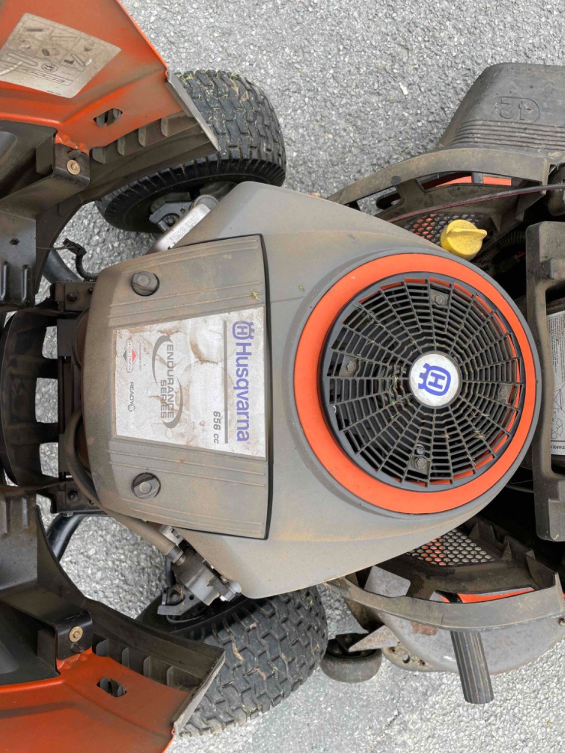 Tondeuse autoportée Husqvarna TS243T