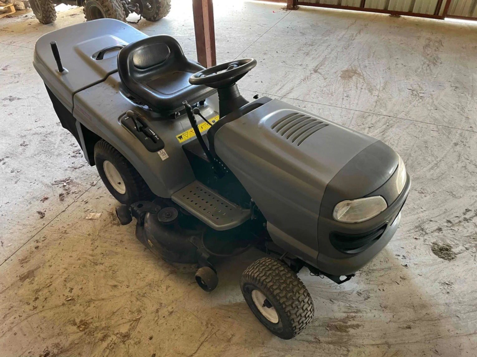 Tondeuse autoportée Divers MOP RB11592RB