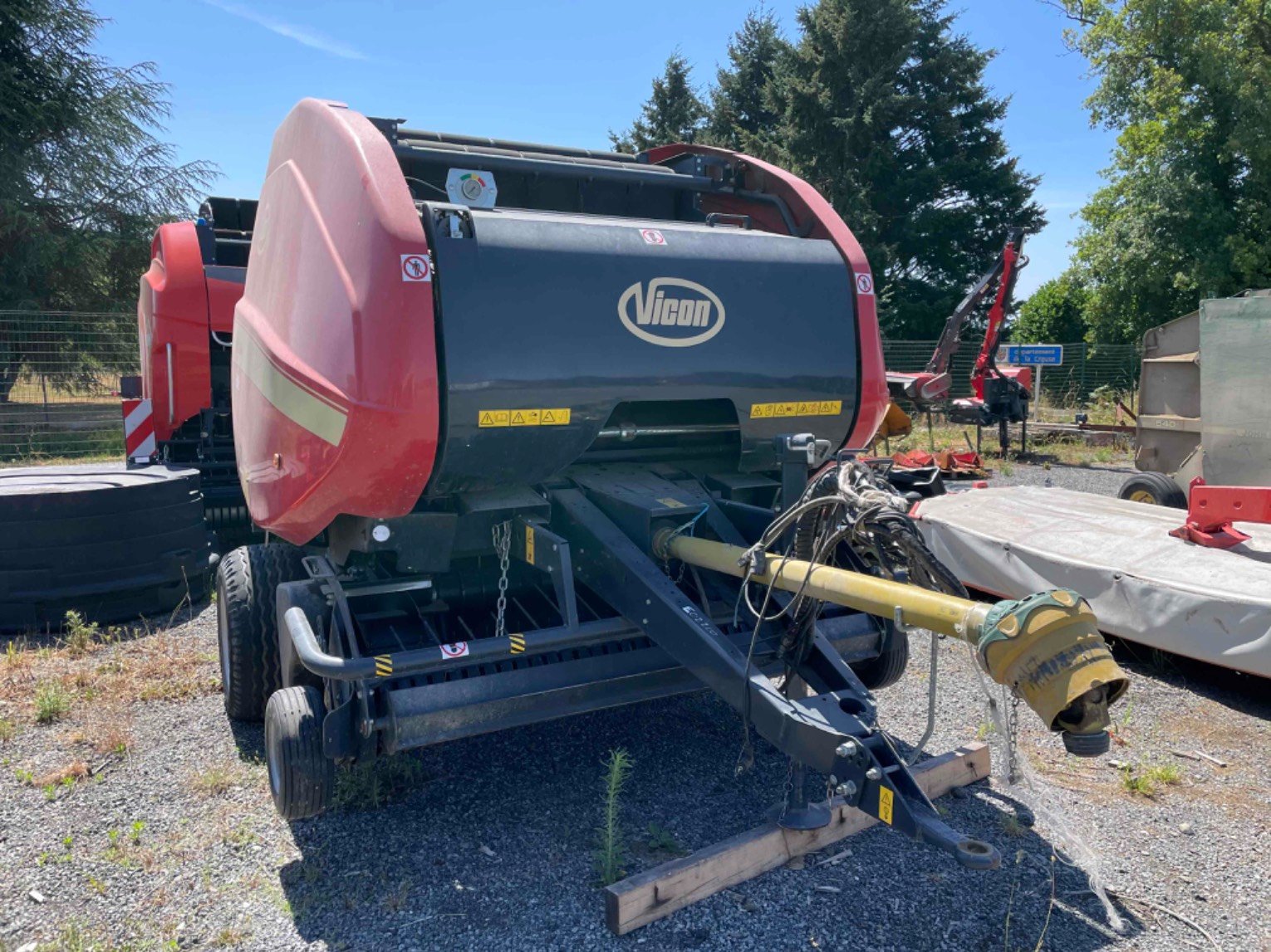 Presse à balles rondes Vicon RV4116RFF