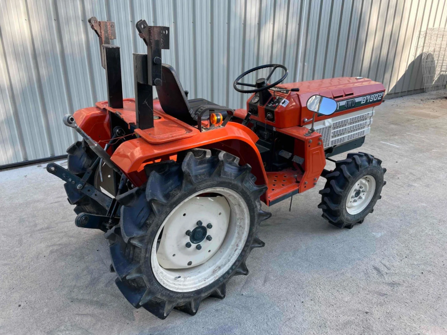 Micro tracteur Kubota B1902