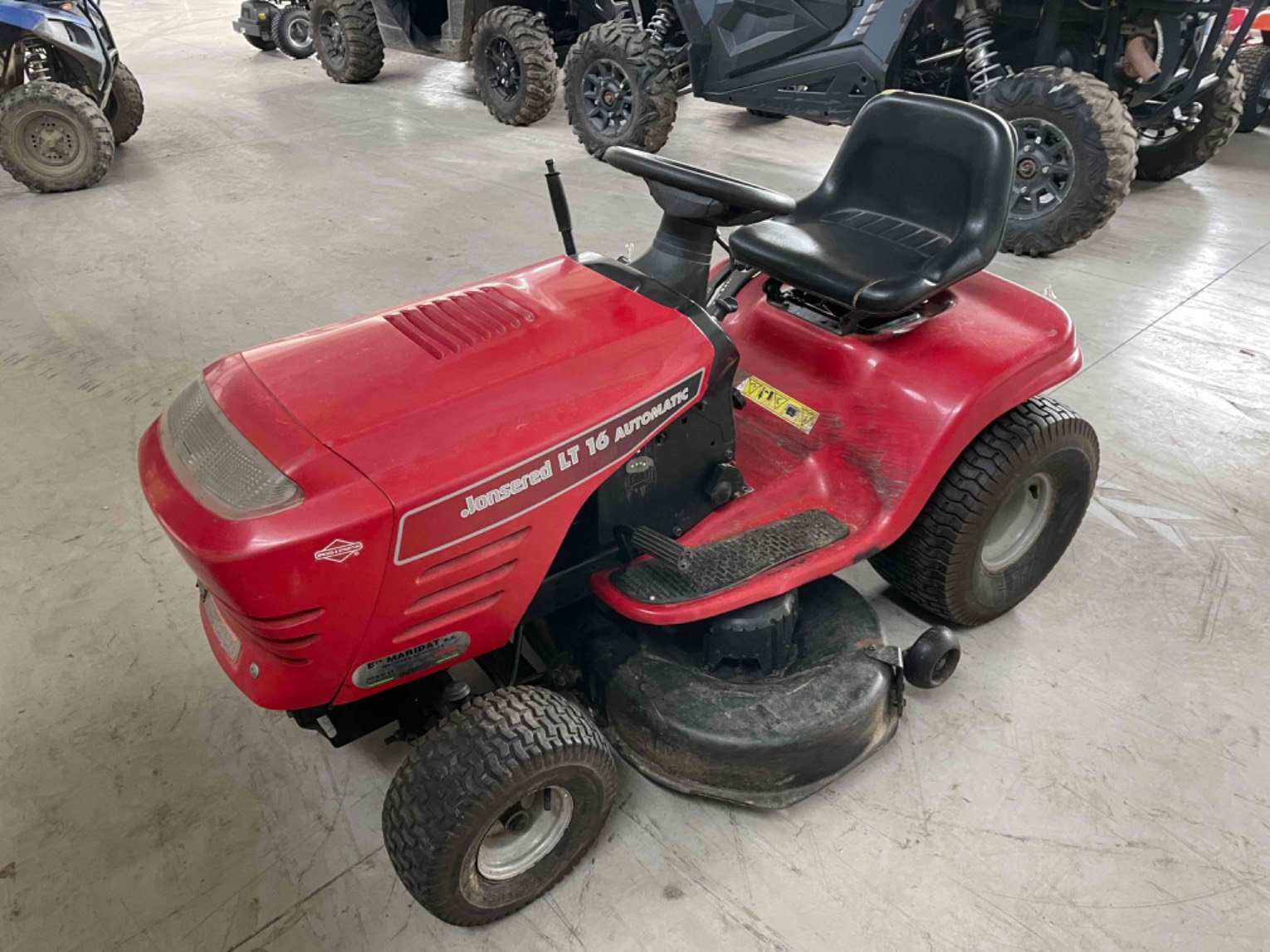 Tondeuse autoportée Jonsered LT16A