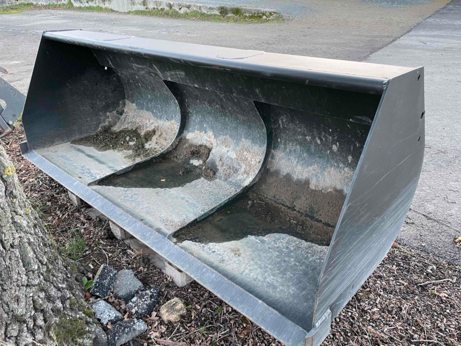 Godet multi-services Godet multi-services Mailleux BC250H
