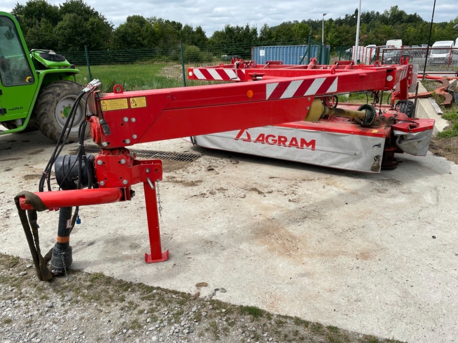Faucheuse conditionneuse Faucheuse conditionneuse Agram jet cutt3328