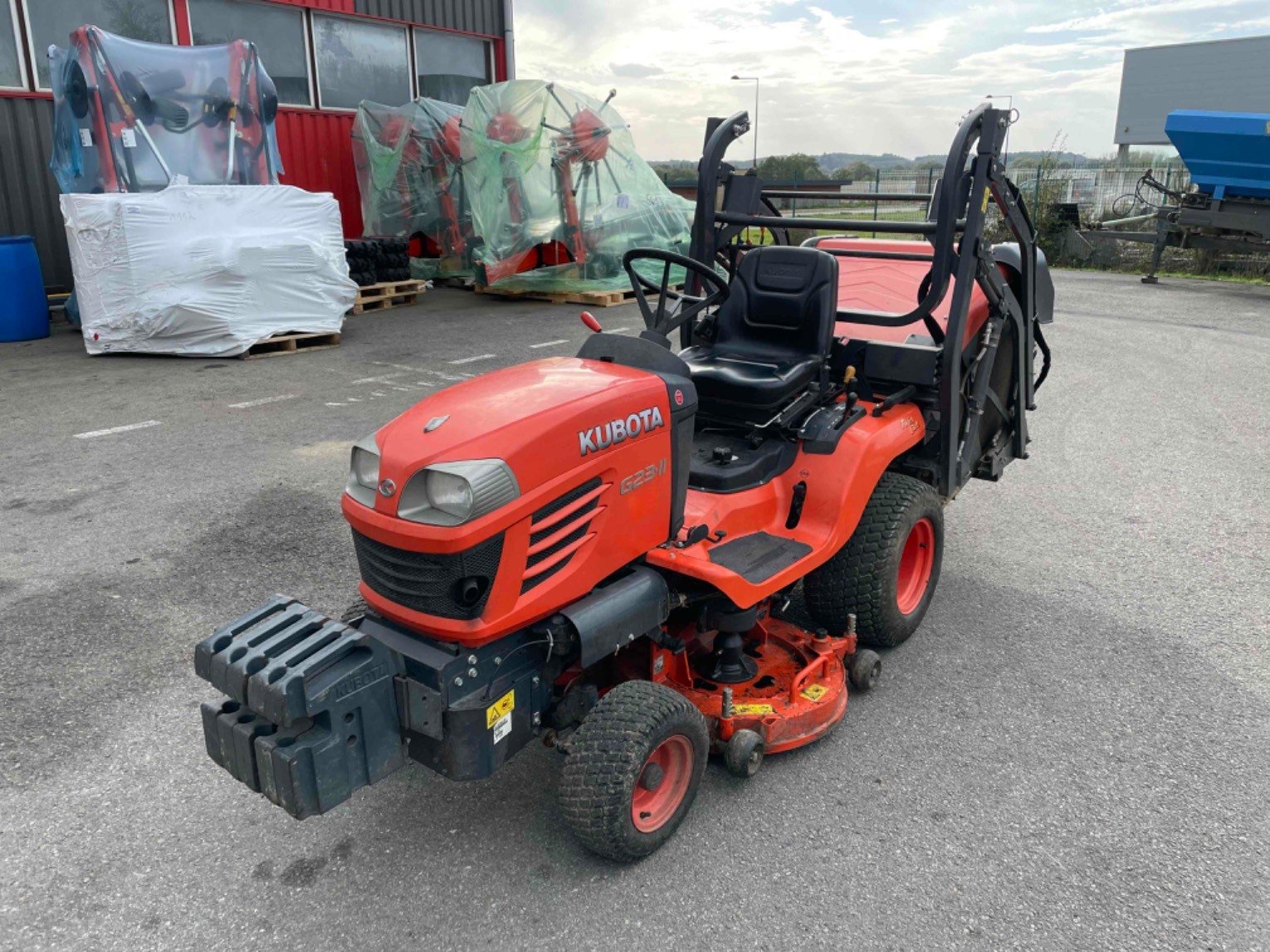 Tondeuse autoportée Tondeuse autoportée Kubota G23HDII
