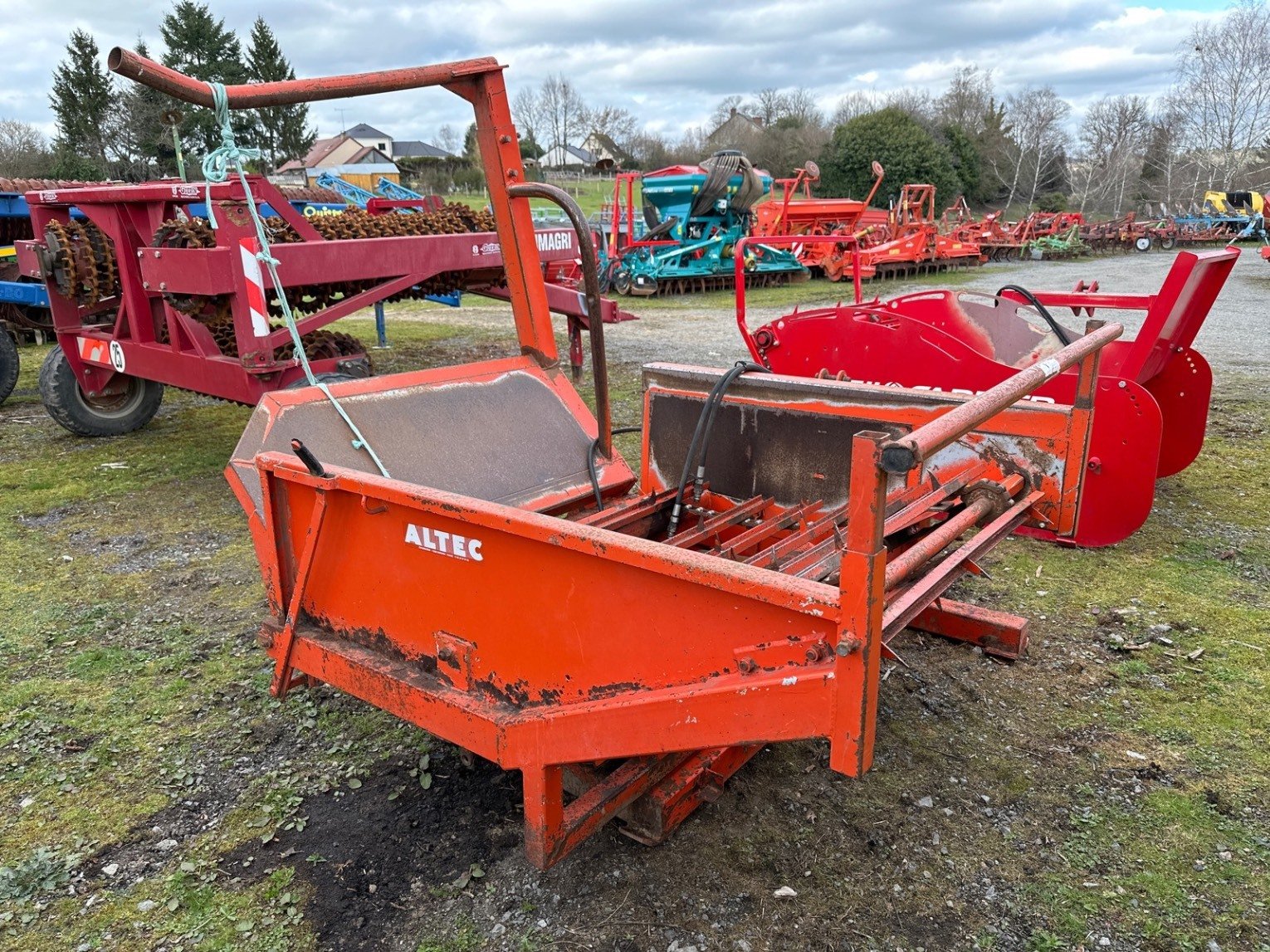 Dérouleuse de balle Dérouleuse de balle Altec DR160PA