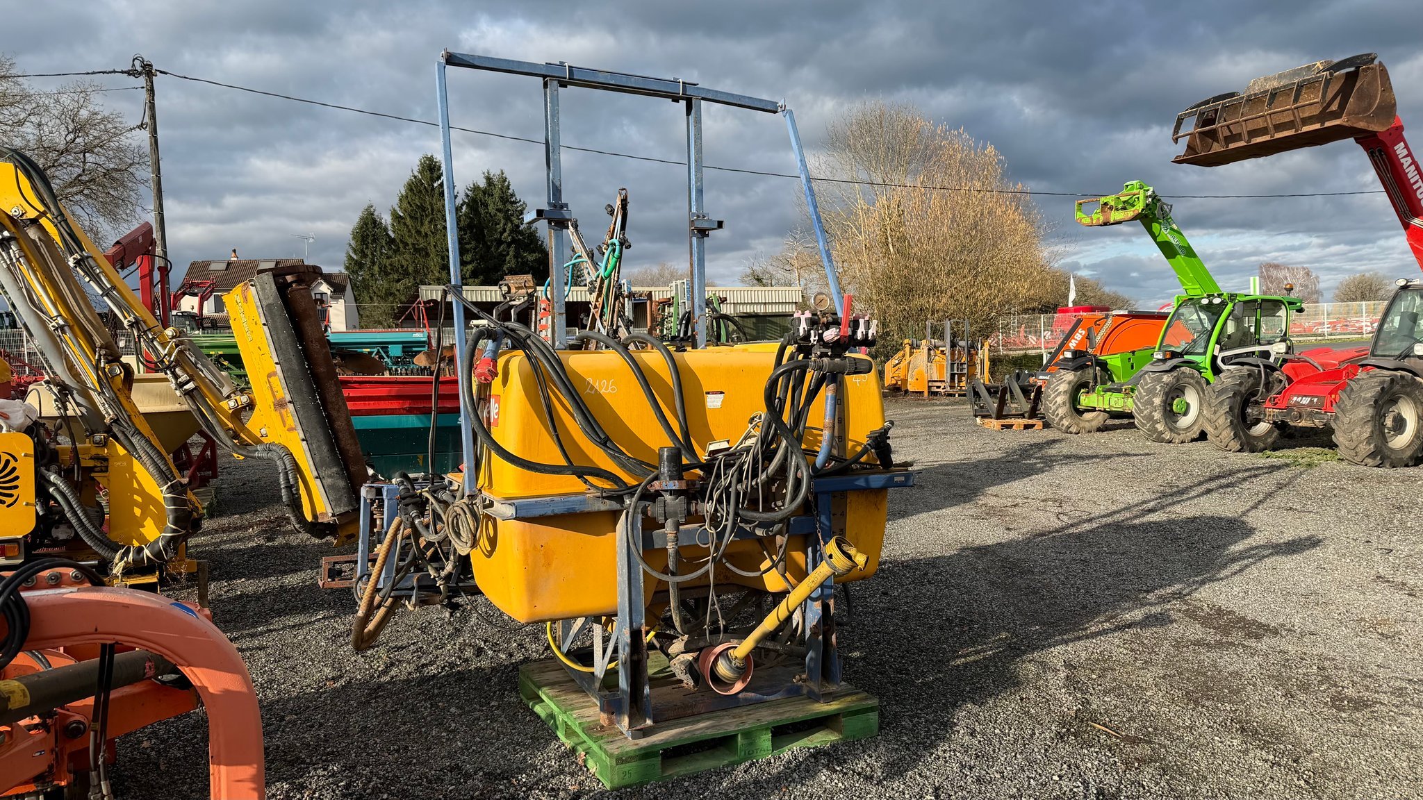 Pulvérisateur porté Caruelle 1200L