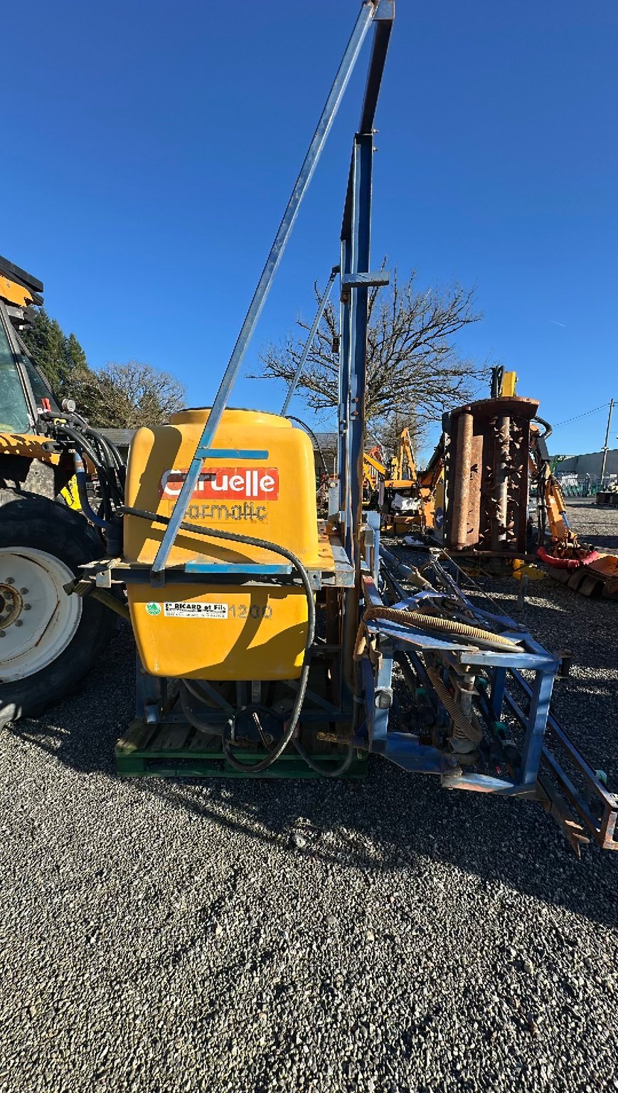 Pulvérisateur porté Caruelle 1200L