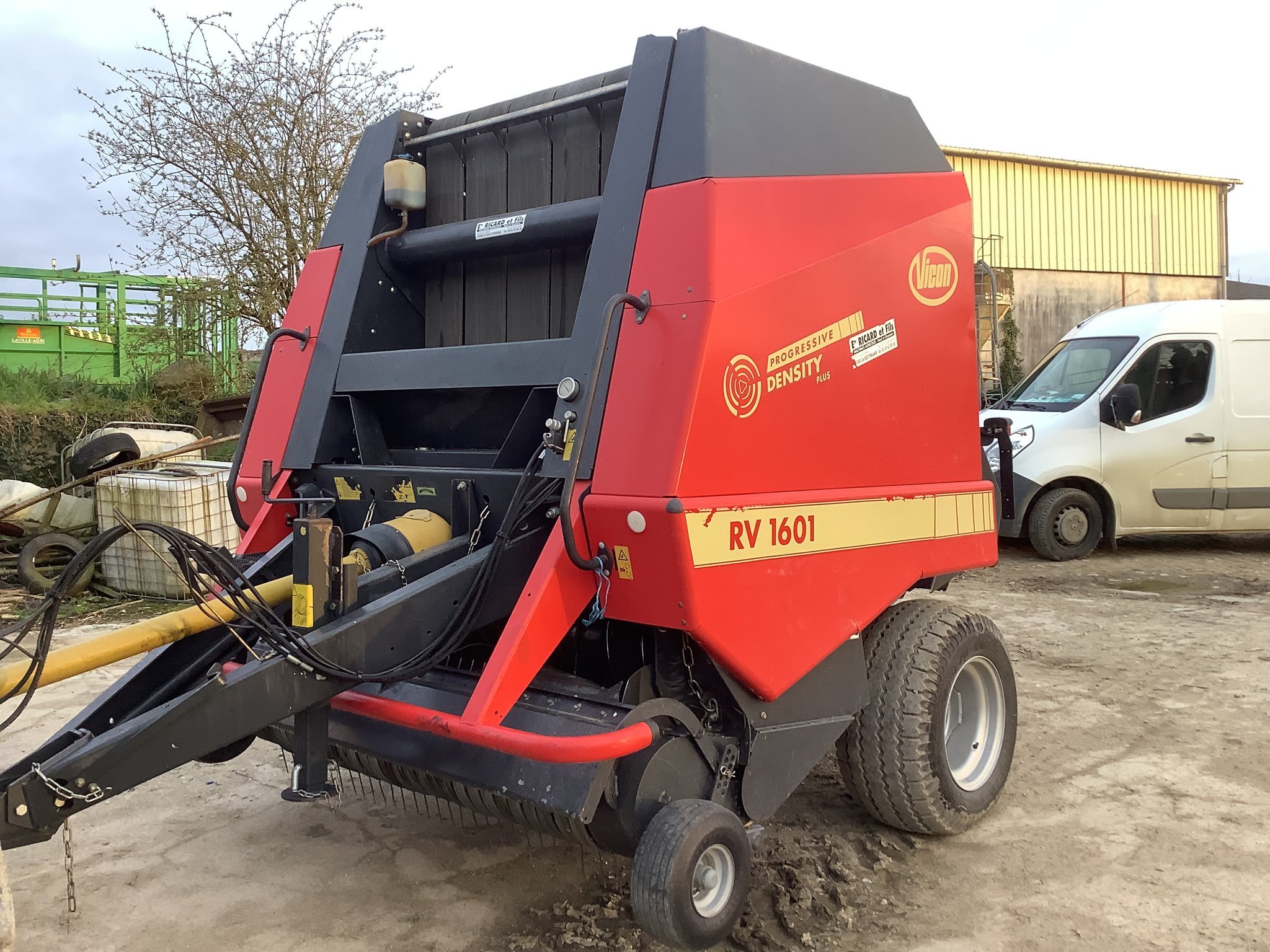 Presse à balles rondes Vicon RV1601RFF