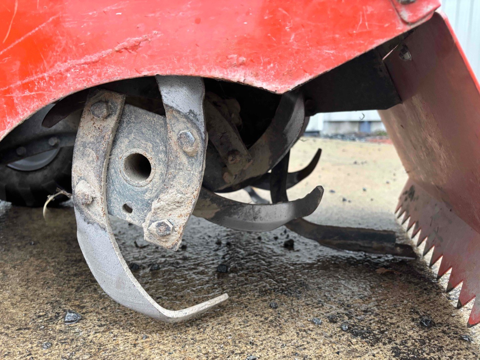 Motobineuse Husqvarna TR530