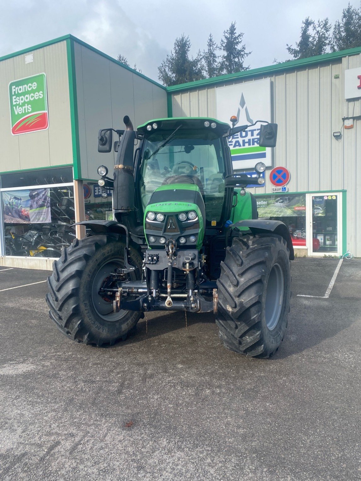 Tracteur agricole Deutz-Fahr 6150.4 TTV