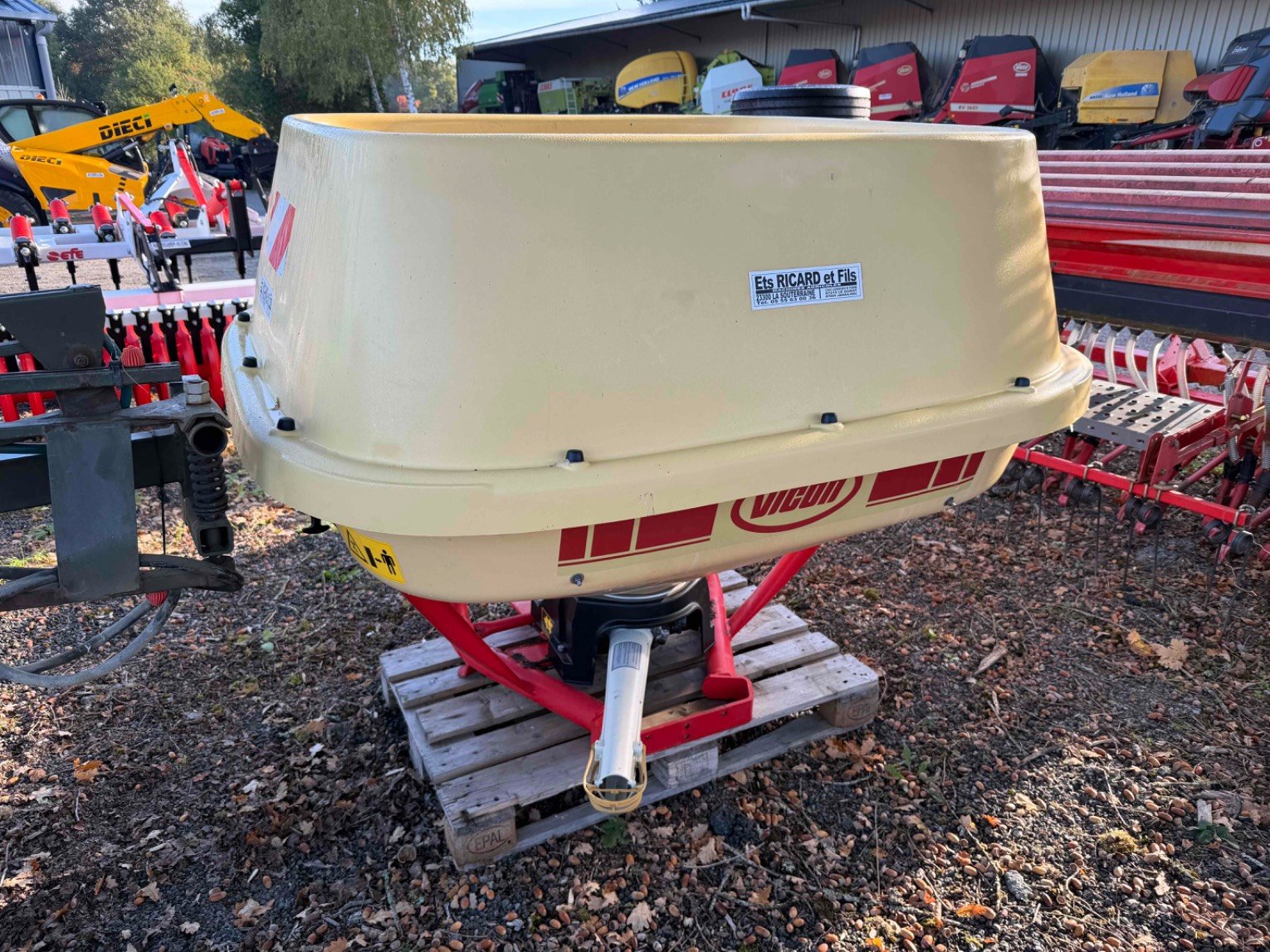 Distributeur d'engrais Vicon PS754