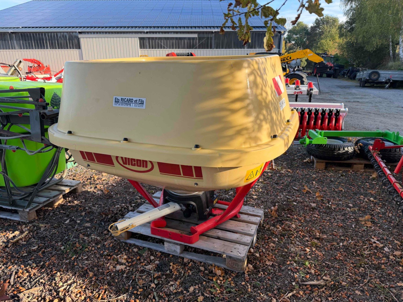 Distributeur d'engrais Vicon PS754