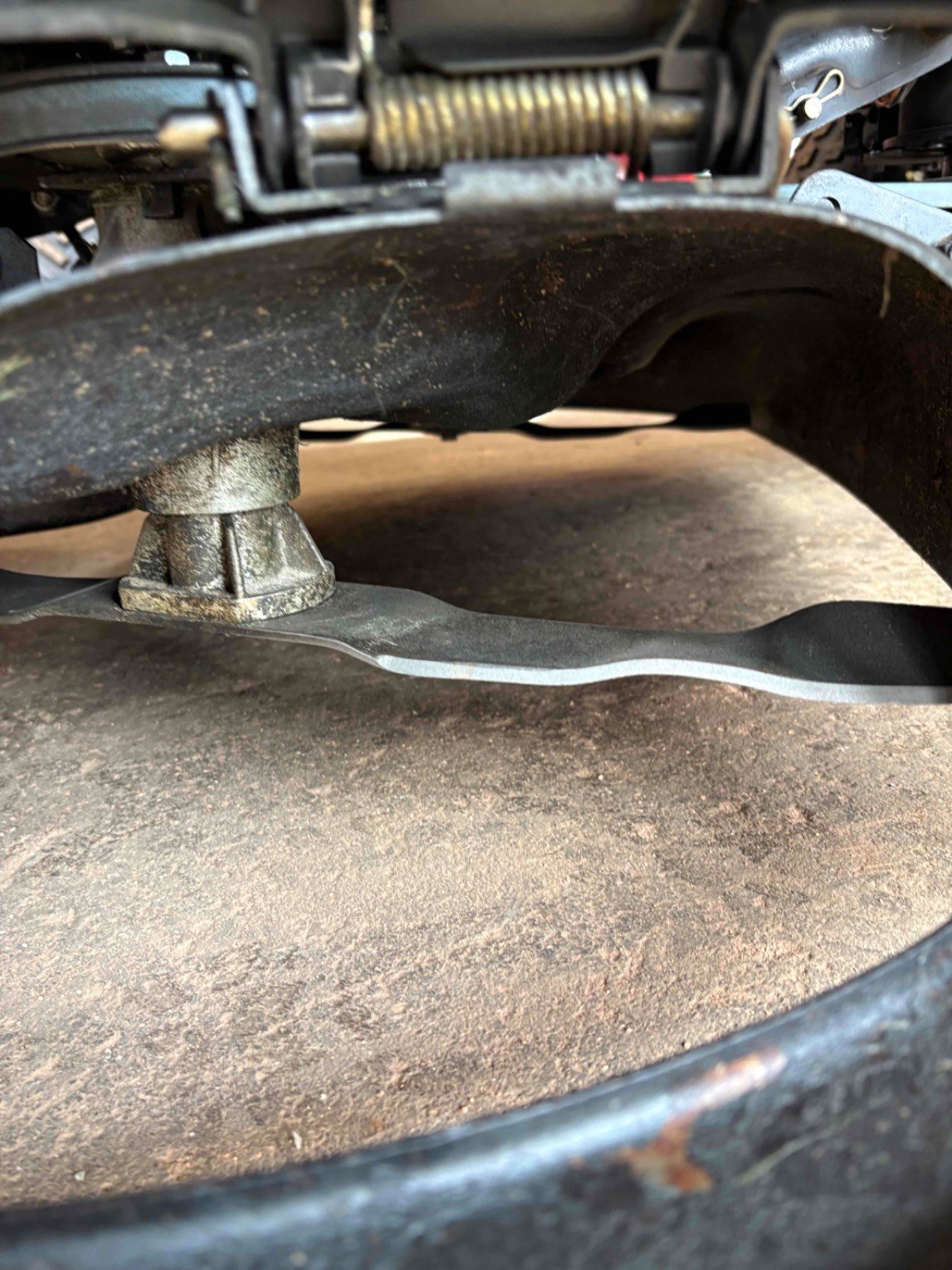 Tondeuse autoportée Stiga TORNADO3098H