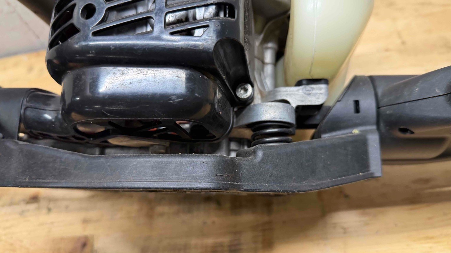 Taille haies Echo HC2810ESR