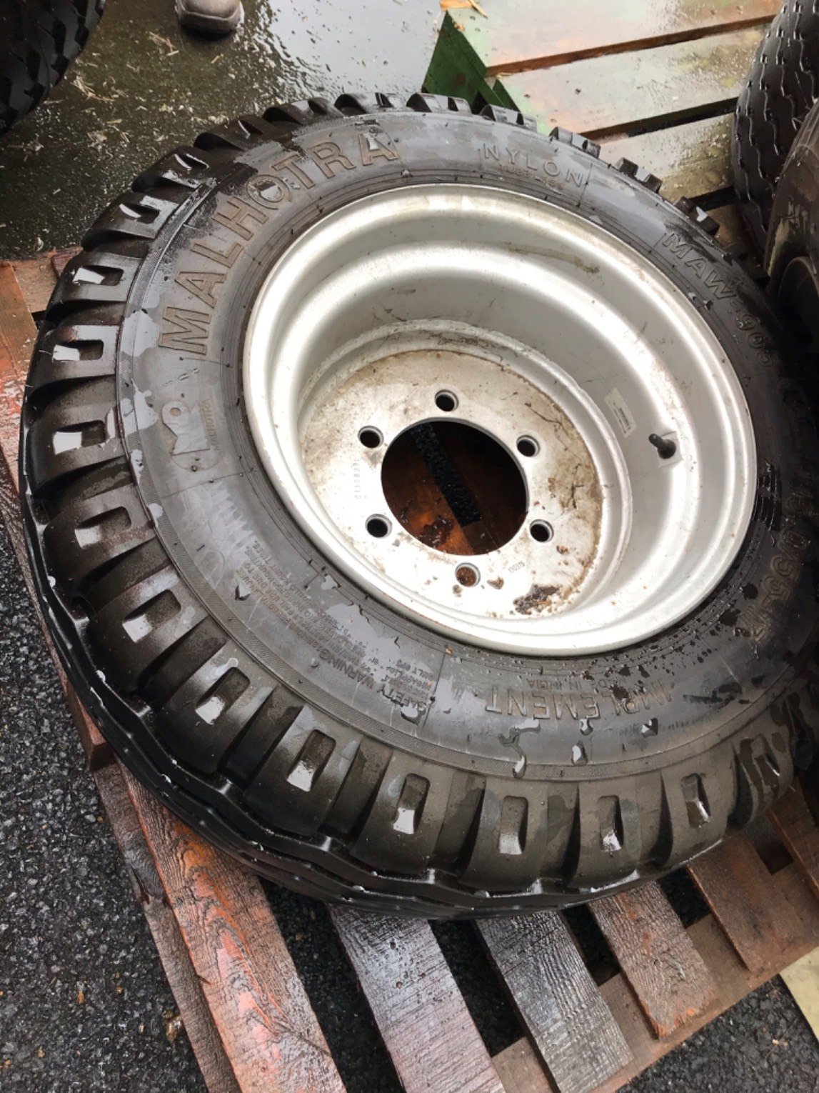 Roues Divers Malhotra 15.0/55-17