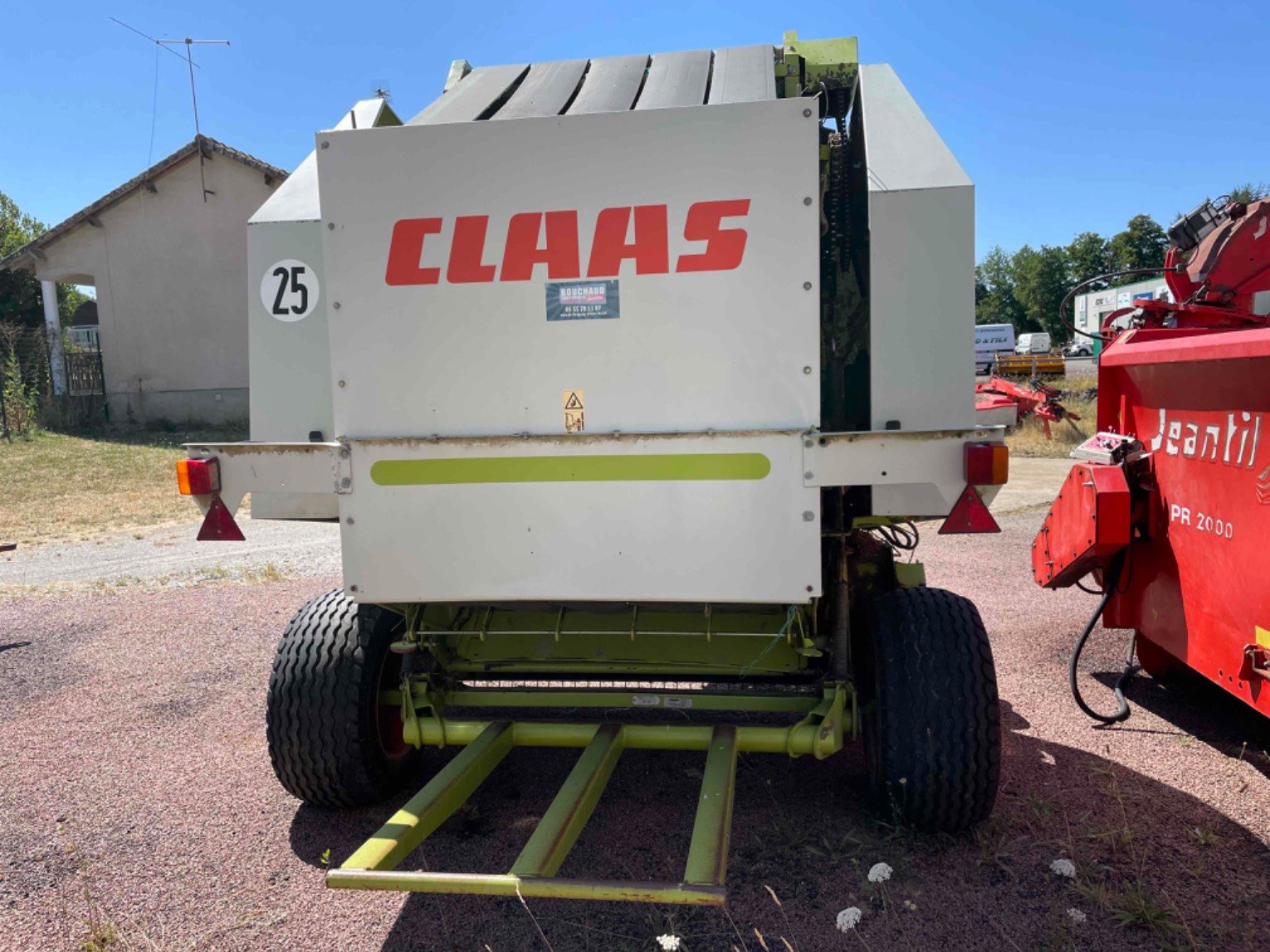 Presse à balles rondes Claas VARIANT260