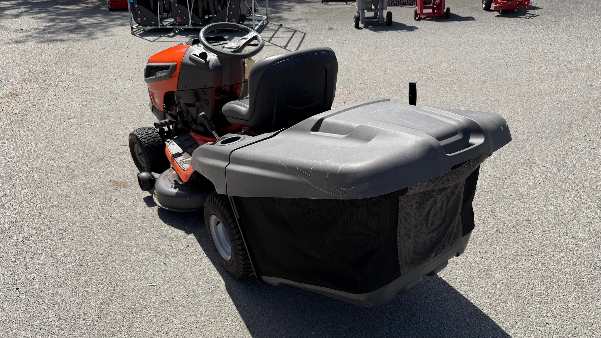 Tondeuse autoportée Husqvarna TC238T
