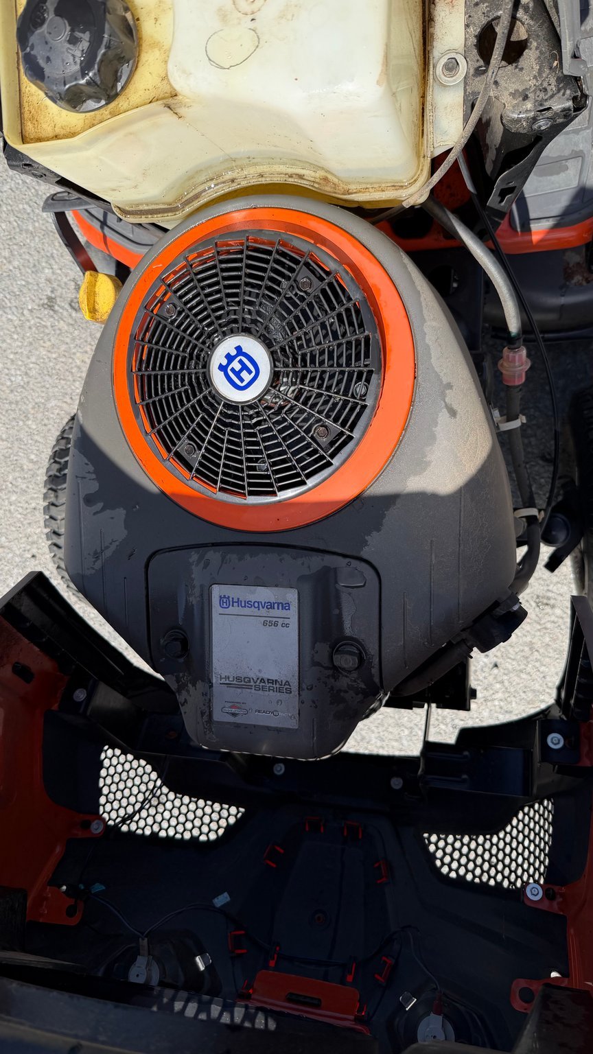 Tondeuse autoportée Husqvarna TC238T