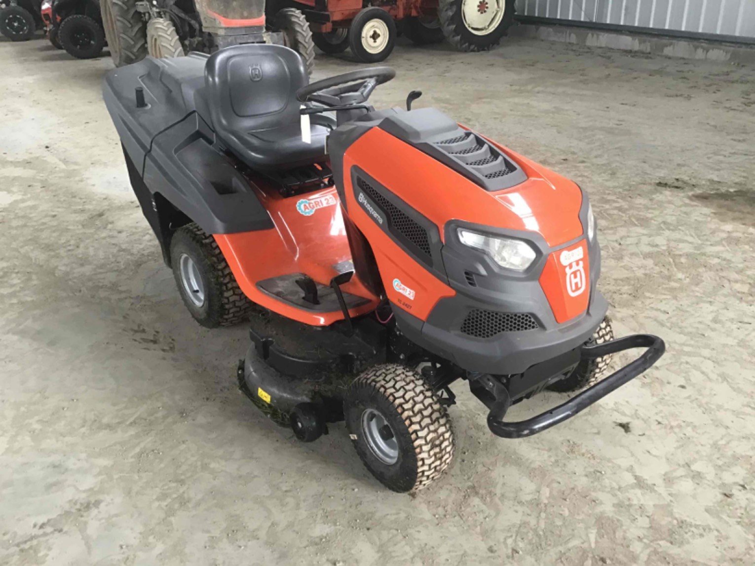 Tondeuse autoportée Husqvarna TC242T