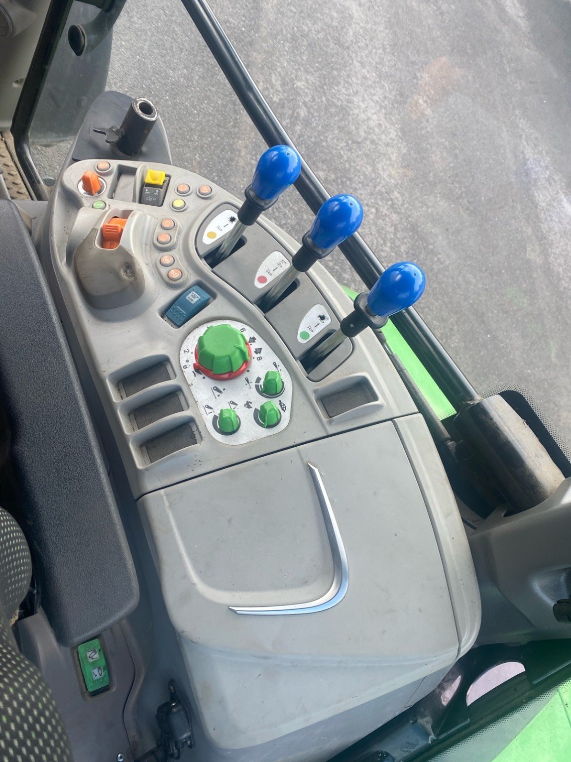 Tracteur agricole Deutz-Fahr 6115c