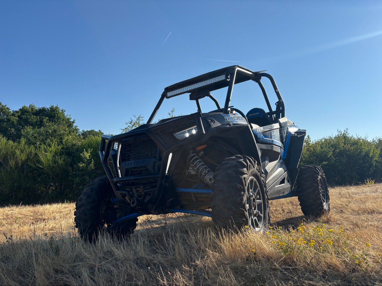 Quad - transporteur Polaris RZR64XP1000EPS