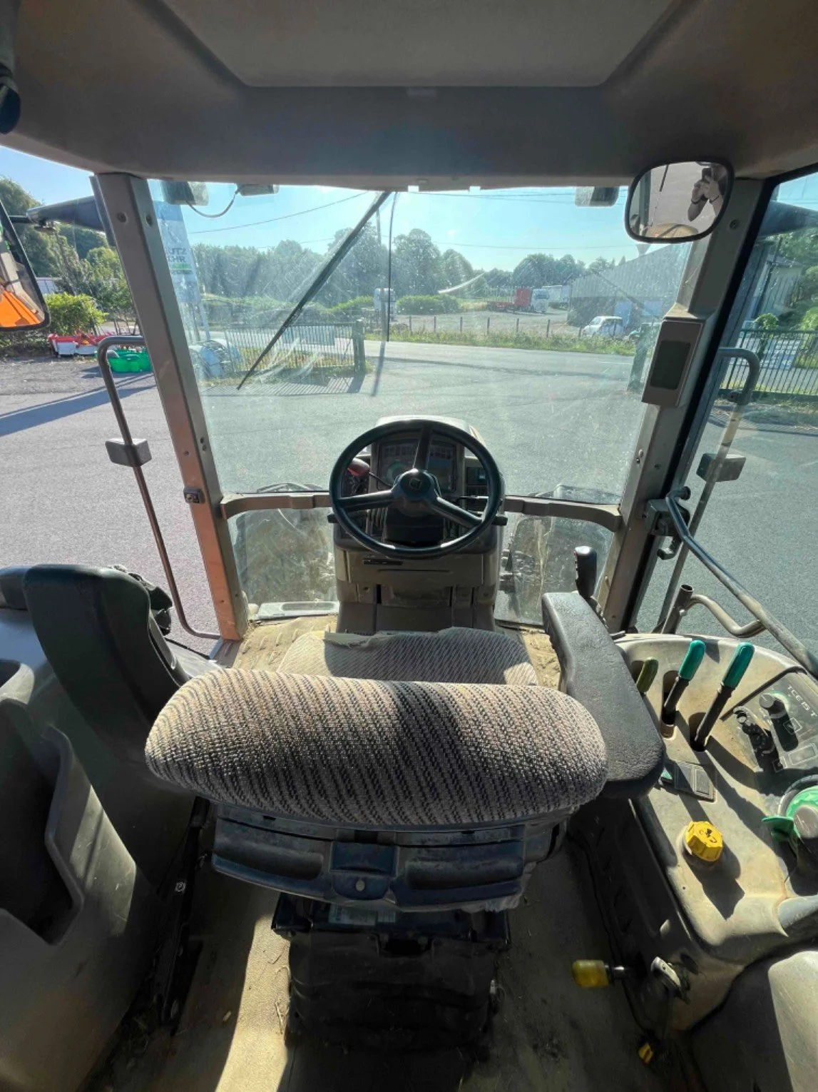 Tracteur agricole Claas ARES 656 RZ