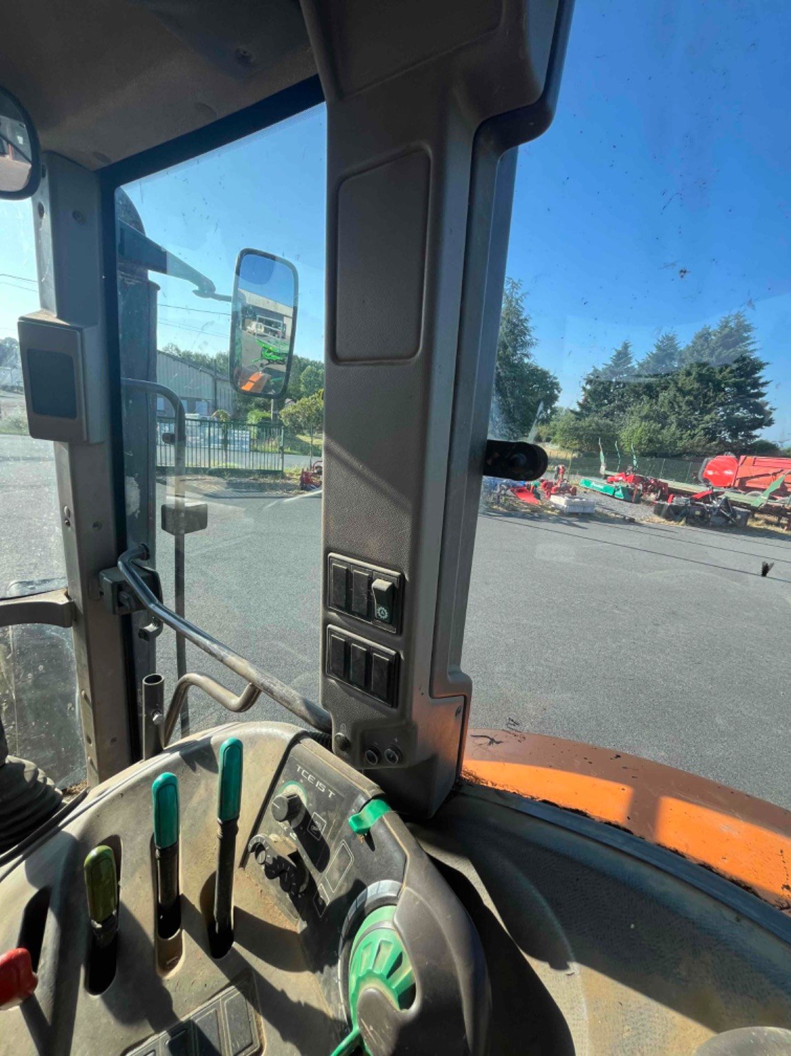 Tracteur agricole Claas ARES 656 RZ