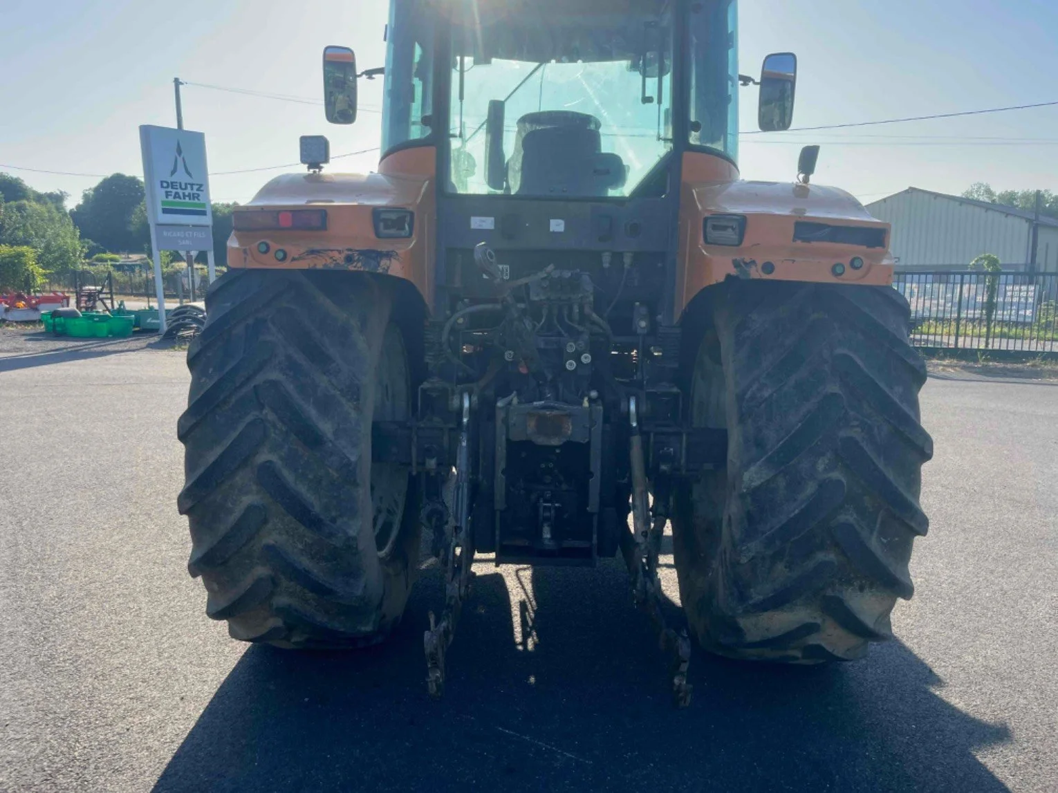 Tracteur agricole Claas ARES 656 RZ