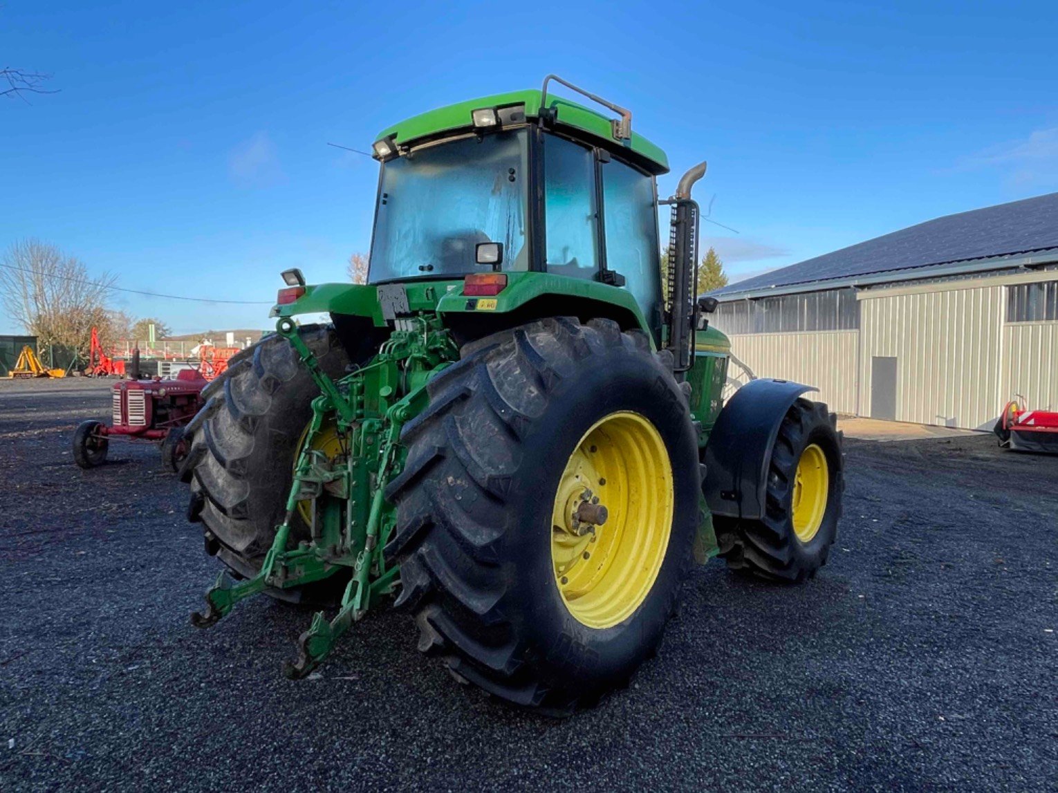 Tracteur agricole John Deere 7700