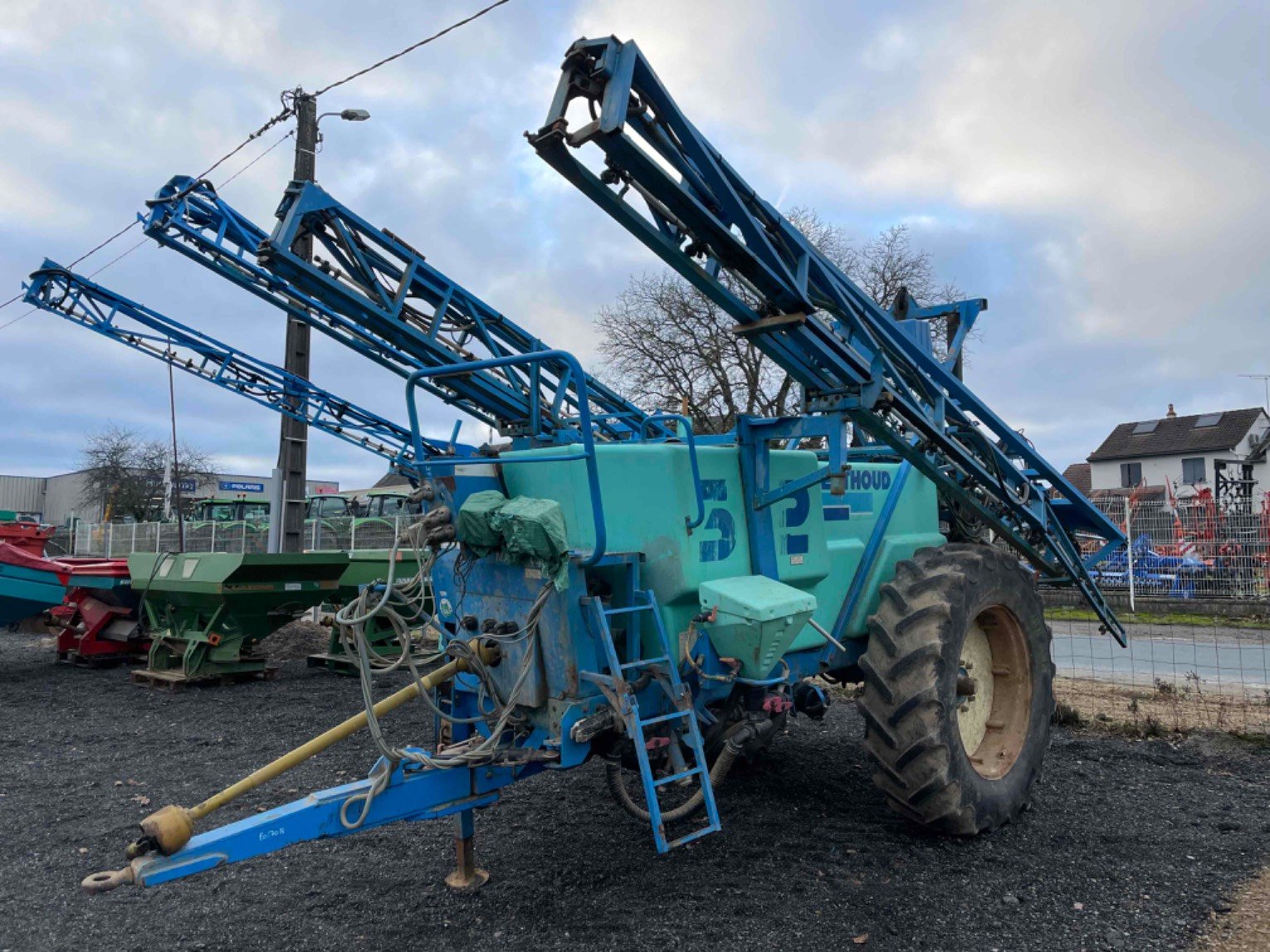 Pulvérisateur traîné Berthoud MACH 32