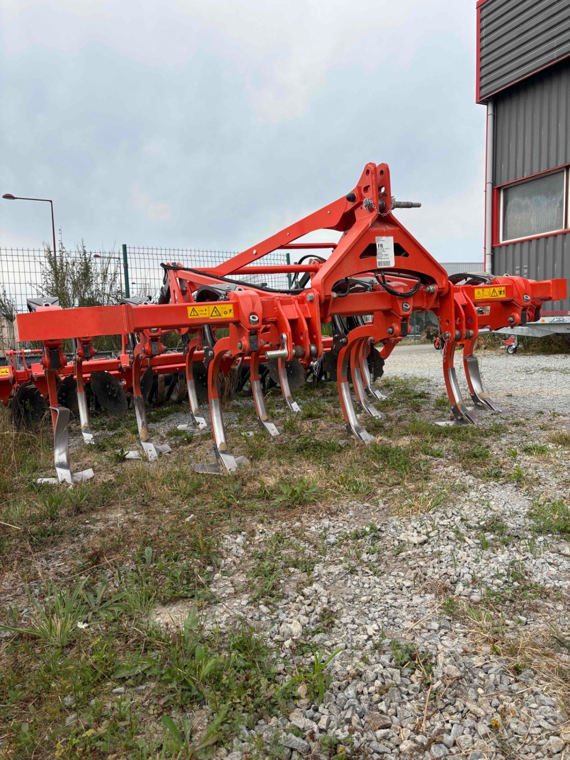 Déchaumeur à dents Kubota CU3351
