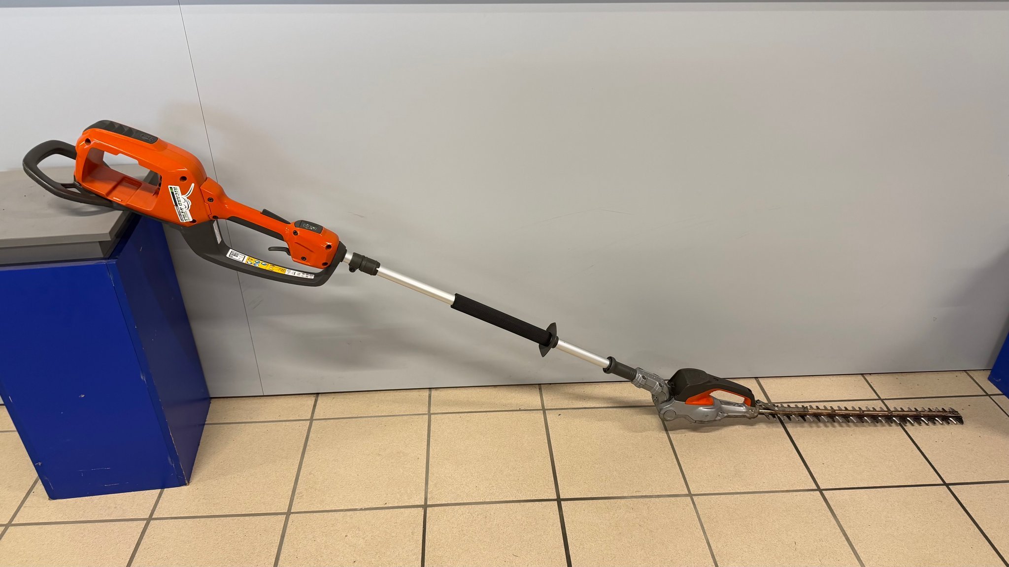 Taille haies Husqvarna 520iHE3