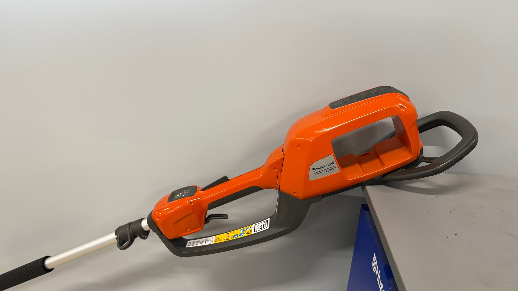 Taille haies Husqvarna 520iHE3
