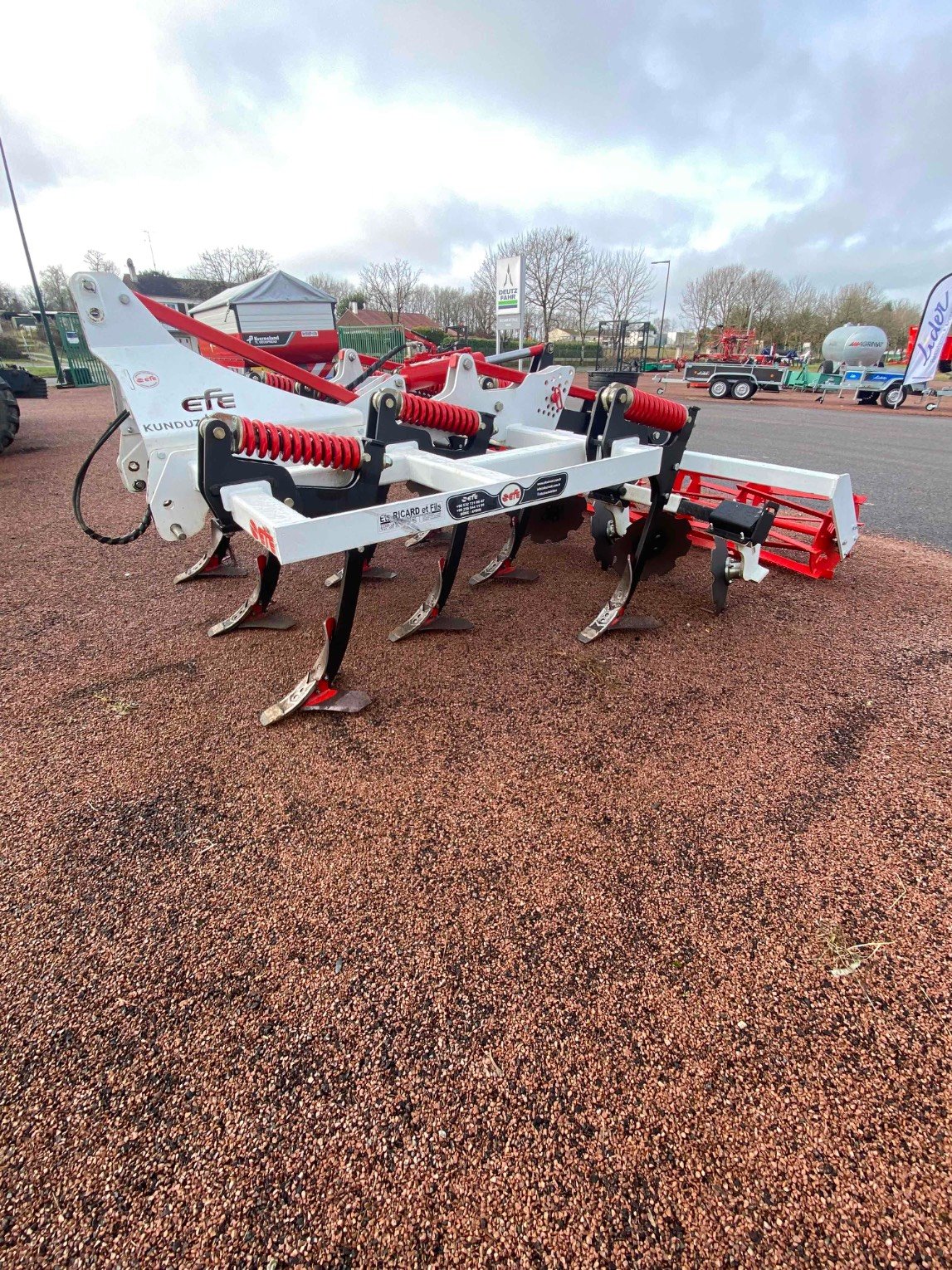 Déchaumeur à dents Efe Kunduz 3M CAGE