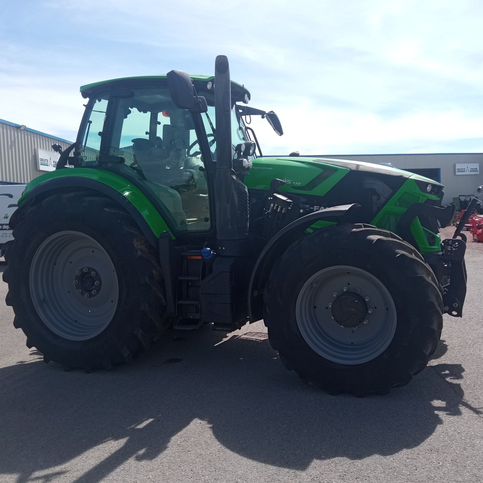 Tracteur agricole Deutz-Fahr 6185TTV