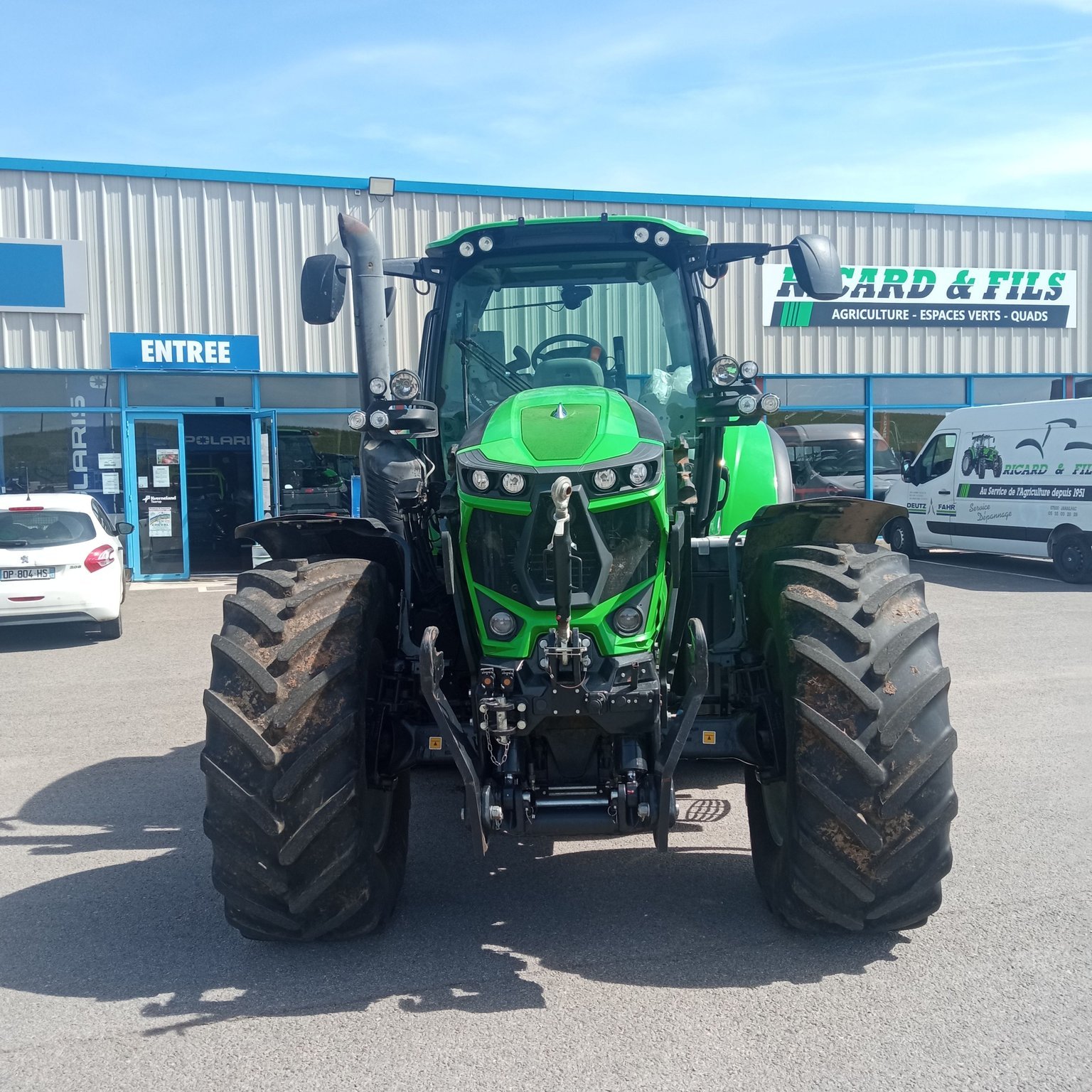 Tracteur agricole Deutz-Fahr 6185TTV