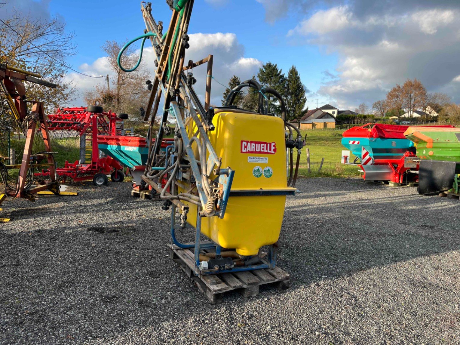 Pulvérisateur porté Caruelle polyform 800