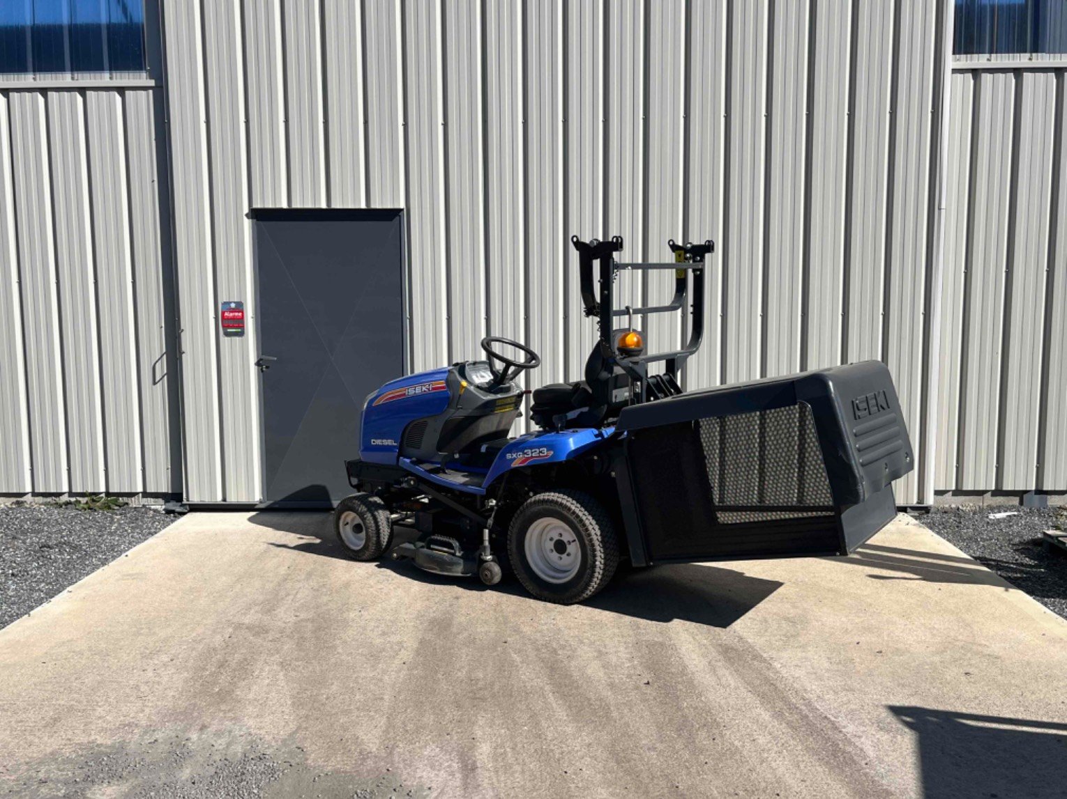 Tondeuse autoportée Iseki SXG323