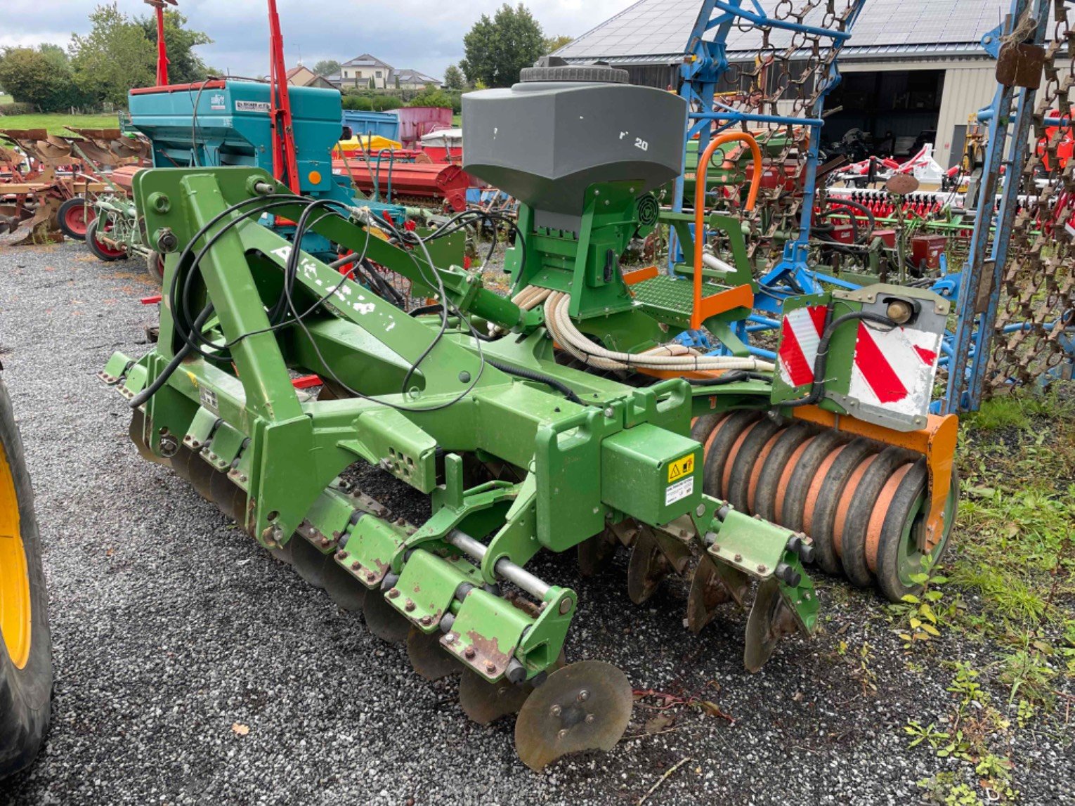 Déchaumeur Amazone Catros 3001