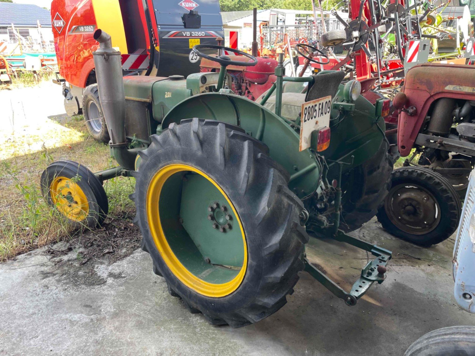 Tracteur agricole Vierzon 201