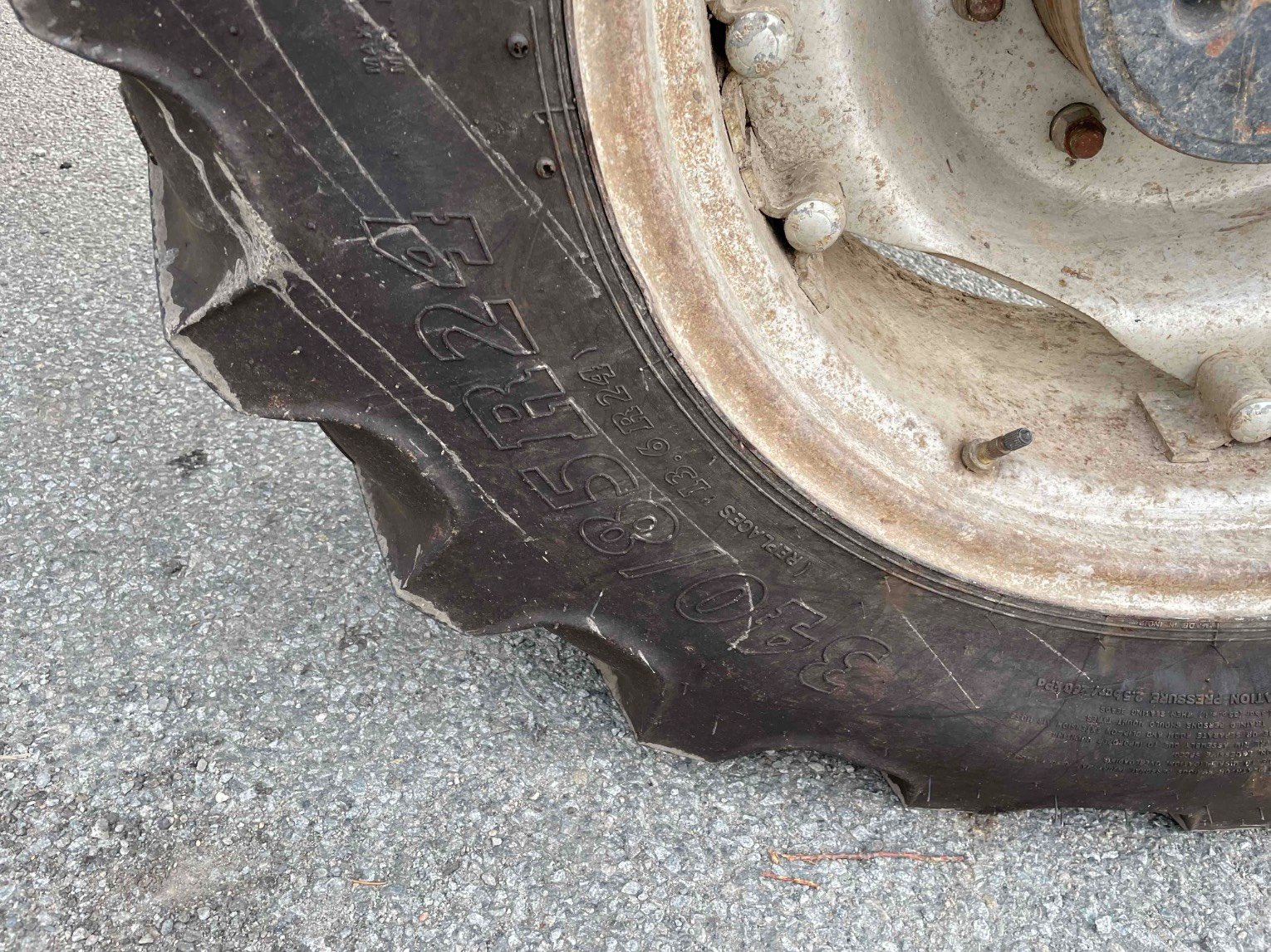 Tracteur agricole Case IH 845 xl plus