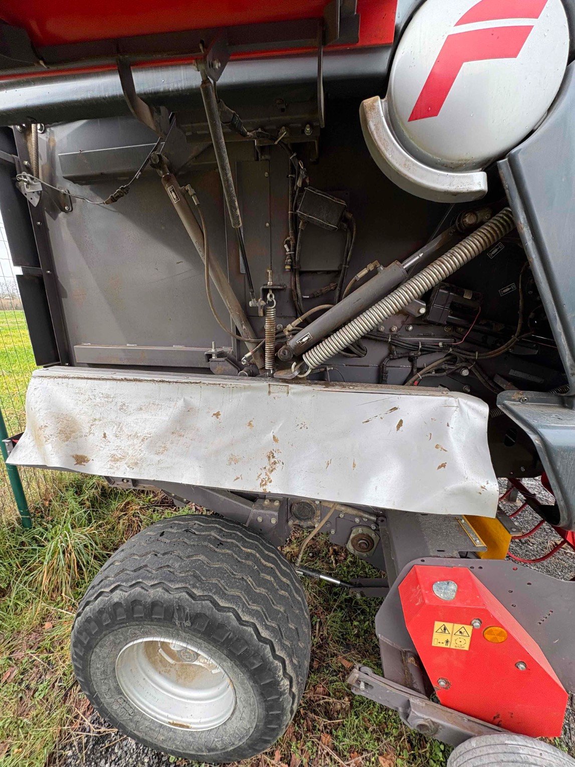 Presse à balles rondes Feraboli extreme lt 265