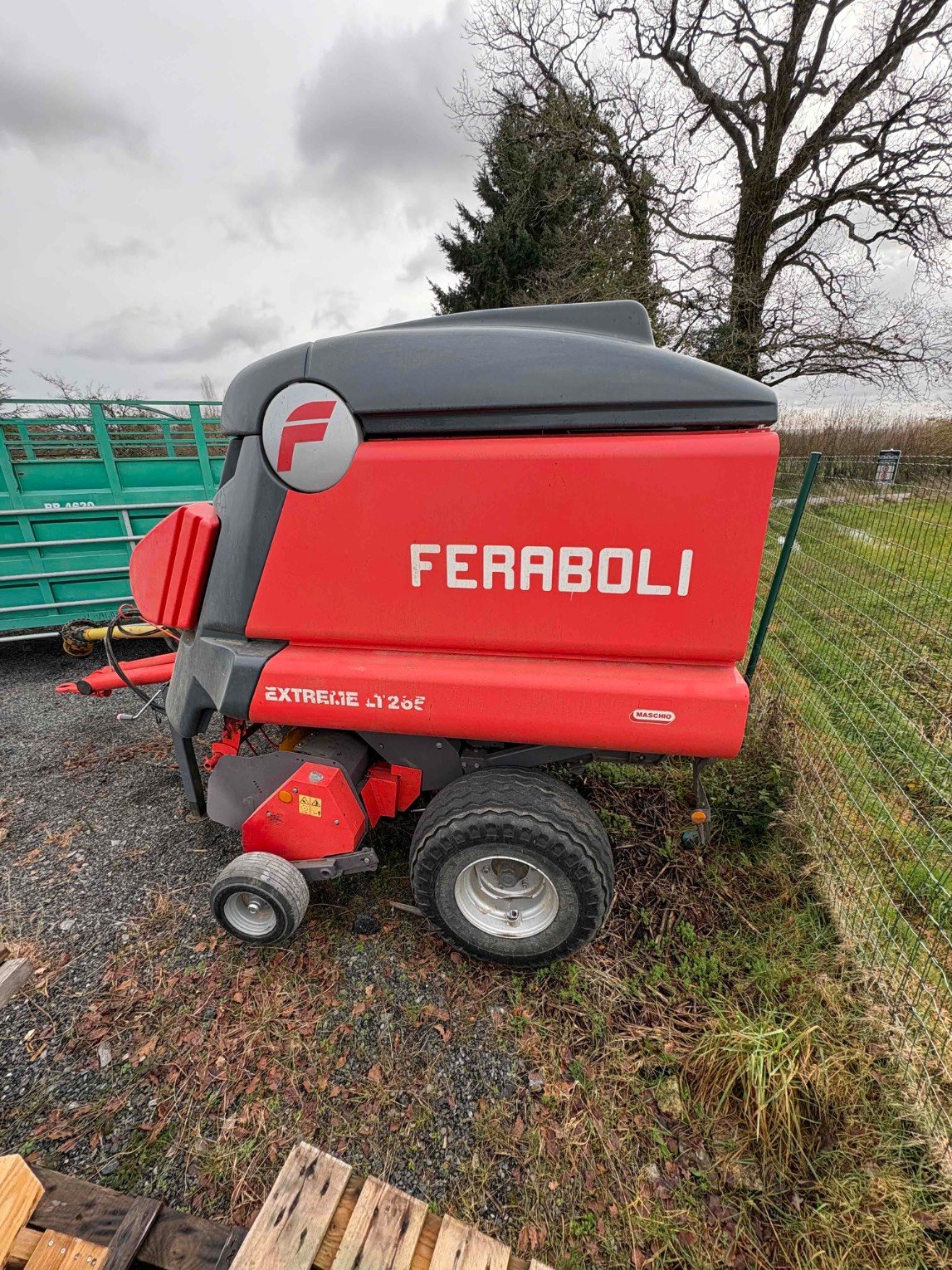 Presse à balles rondes Feraboli extreme lt 265