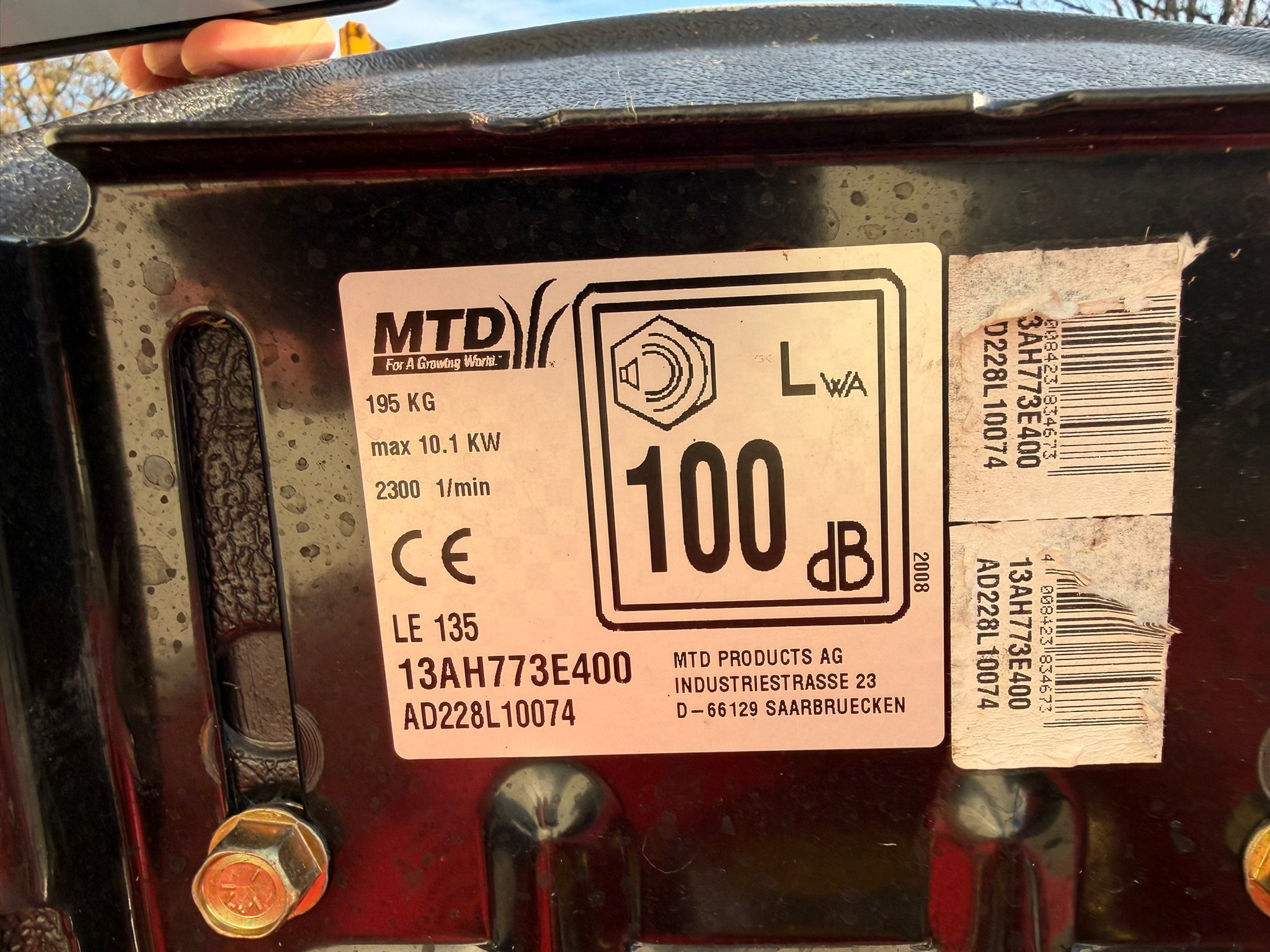 Tondeuse autoportée MTD LE135