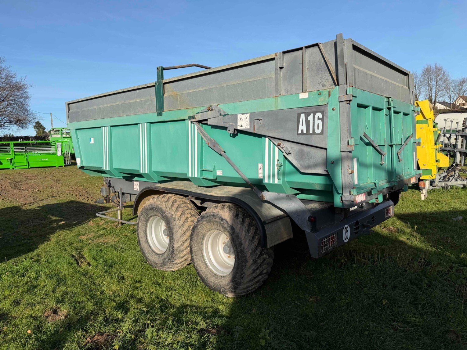Benne agricole Lambert A 16