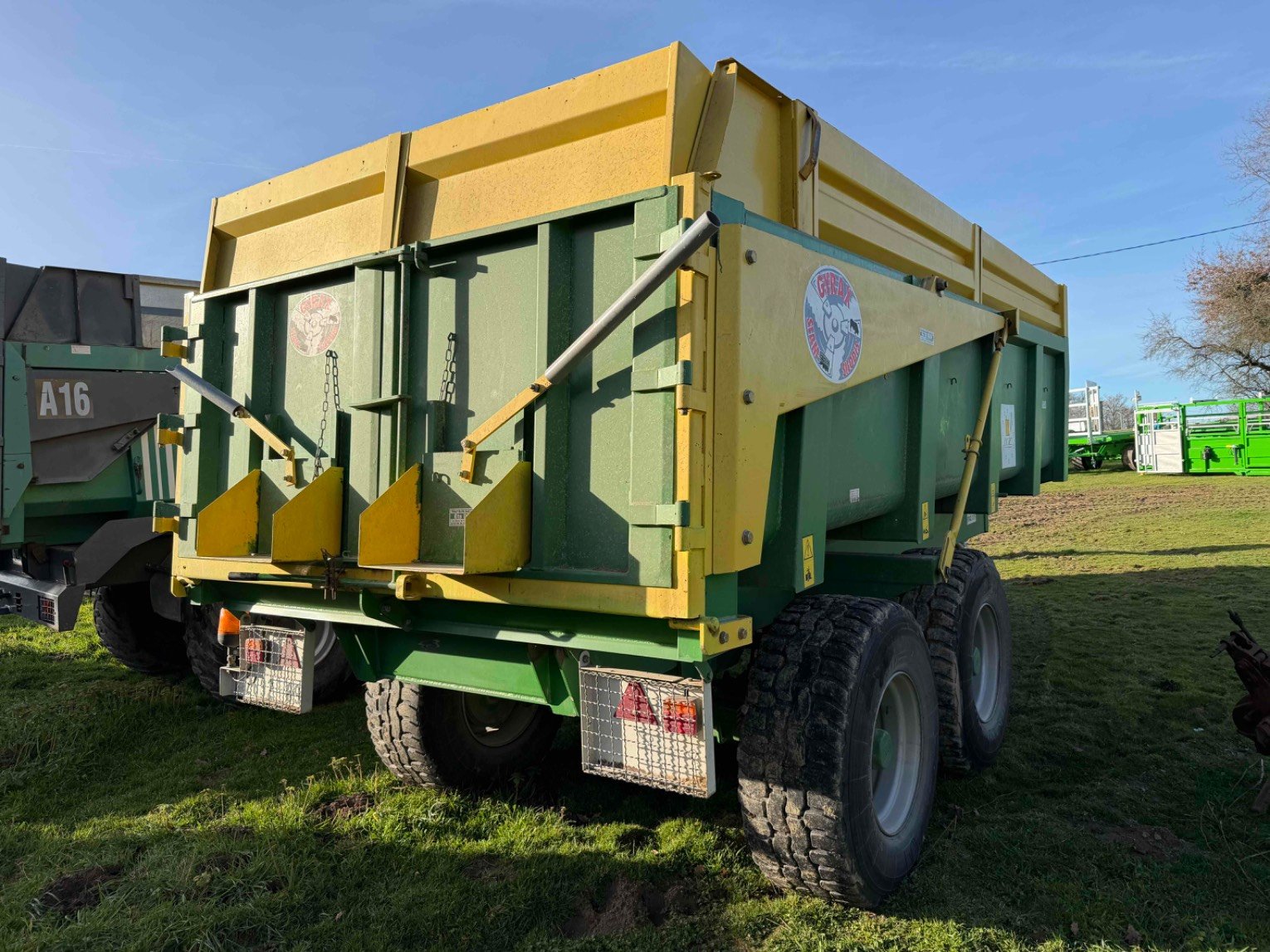 Benne agricole Gyrax BMX14