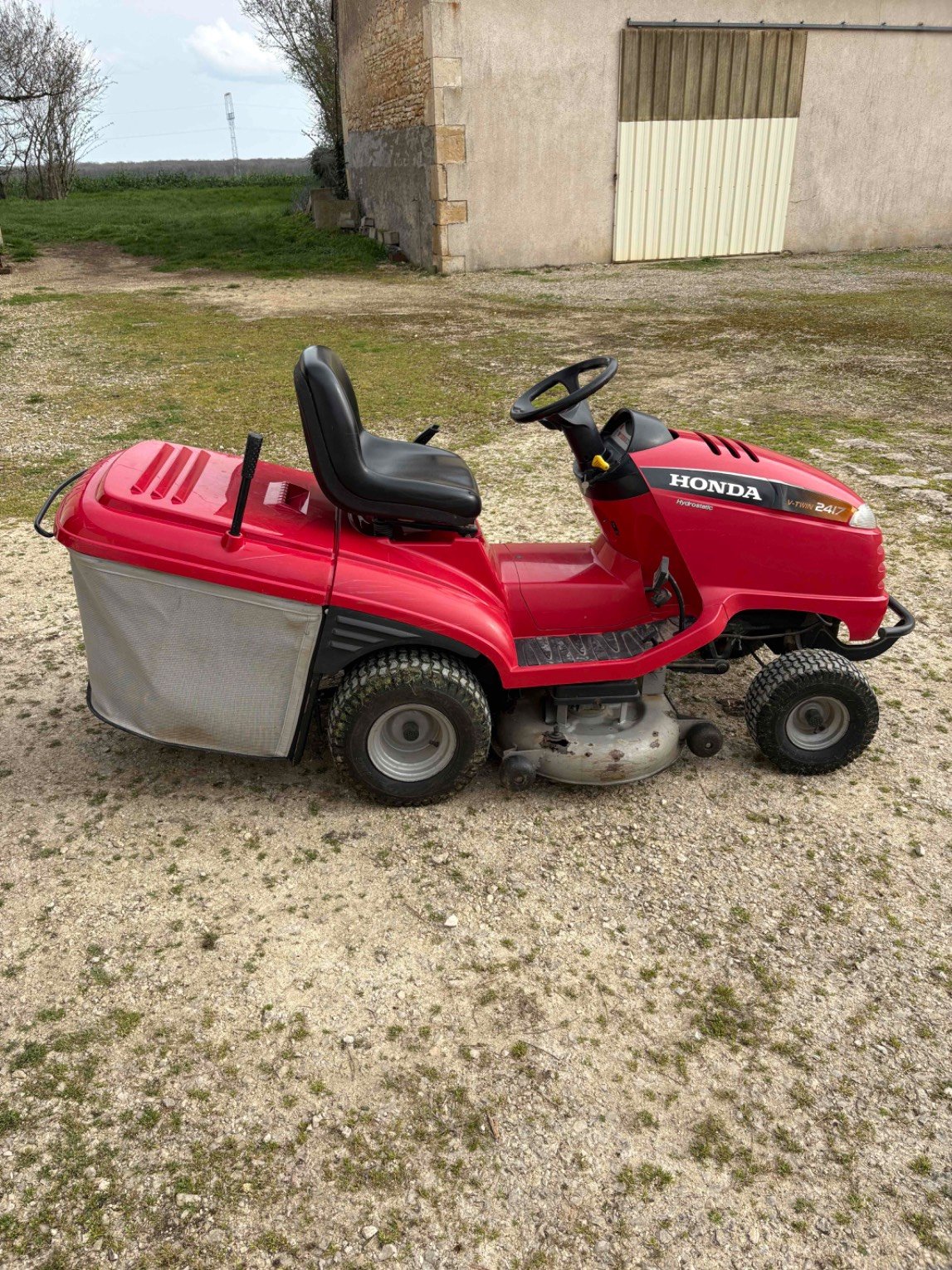Tondeuse autoportée Honda 2417
