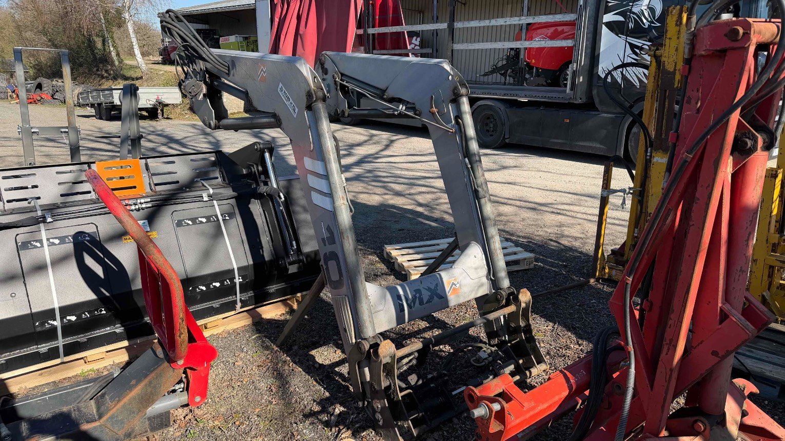 Chargeur frontal Mailleux MX T10