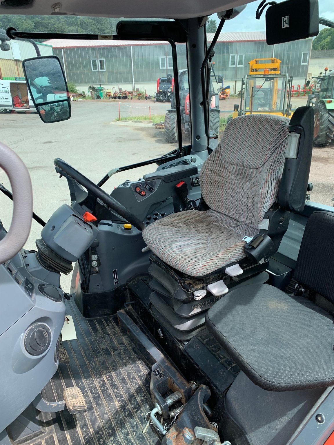 Tracteur agricole Kubota M105GX-IV