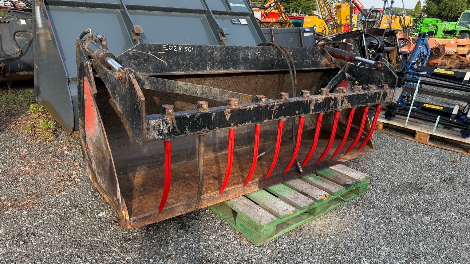 Godet multi-services Dieci 2m45